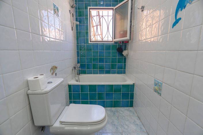 Image No.26-4 Bed Villa for sale