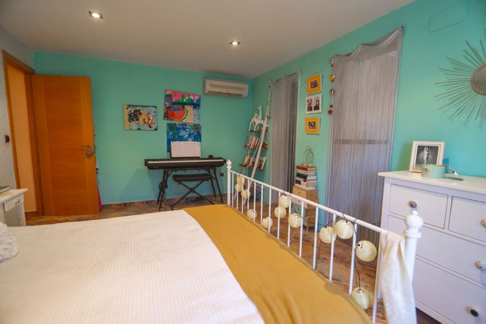 Image No.43-4 Bed Villa for sale
