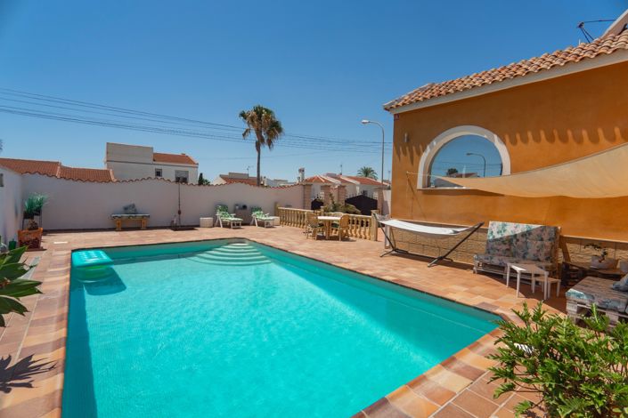 Image No.7-4 Bed Villa for sale