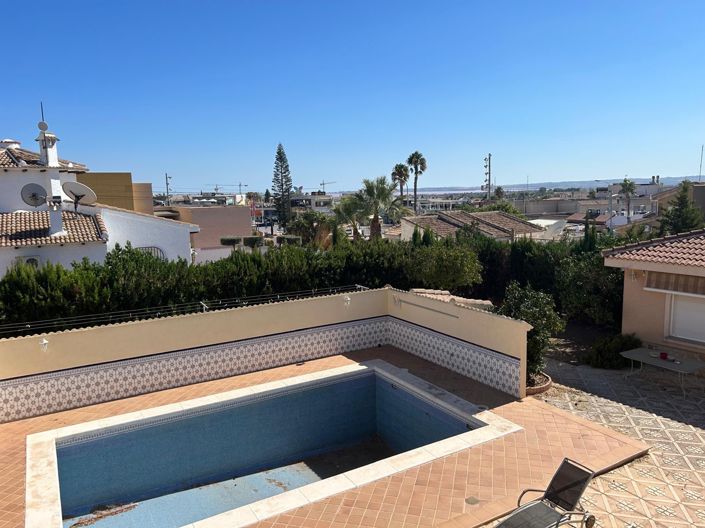 Image No.24-6 Bed Villa for sale