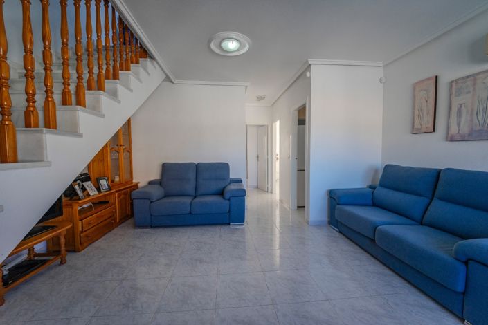 Image No.2-3 Bed Villa for sale