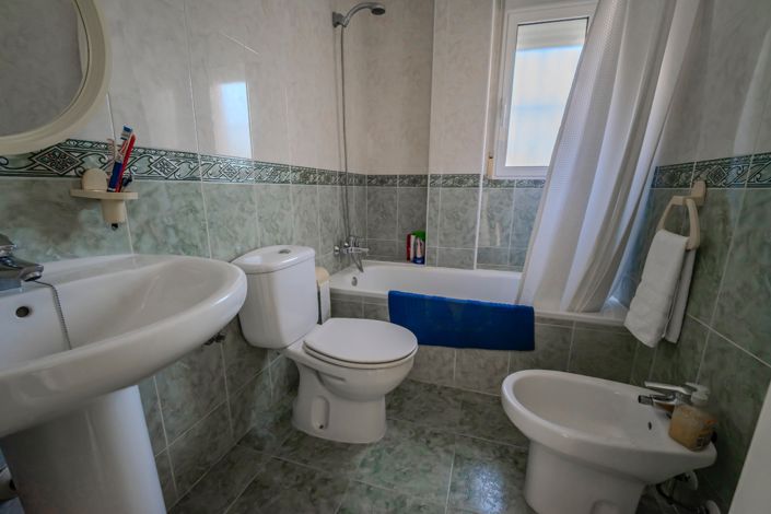 Image No.26-3 Bed Villa for sale