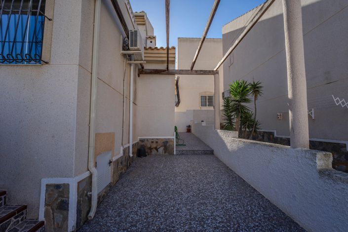 Image No.36-3 Bed Villa for sale