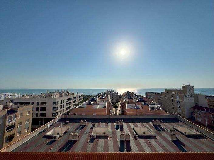 Image No.29-2 Bed Apartment for sale