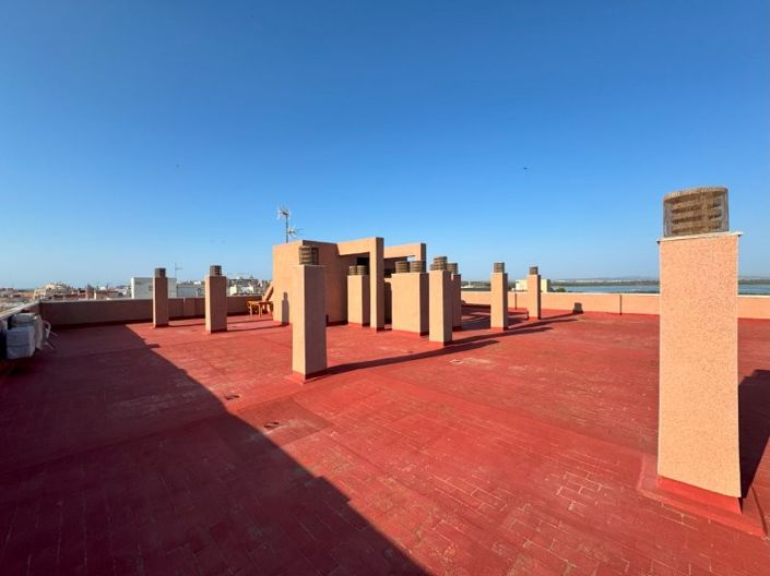 Image No.30-2 Bed Apartment for sale