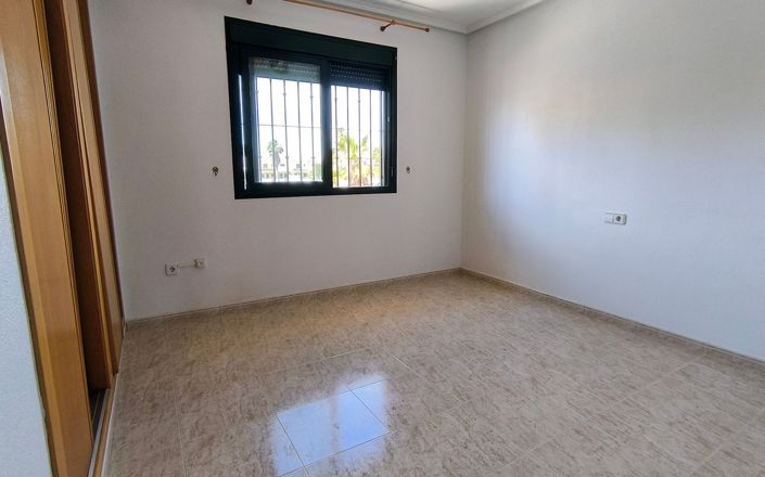 Image No.18-2 Bed Apartment for sale