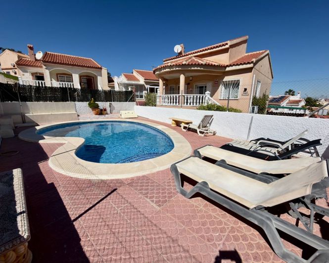 Image No.18-2 Bed Villa for sale