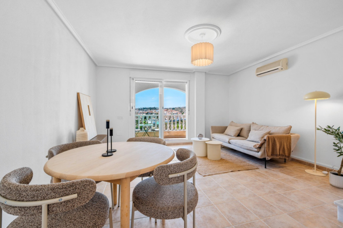 Image No.4-3 Bed House for sale