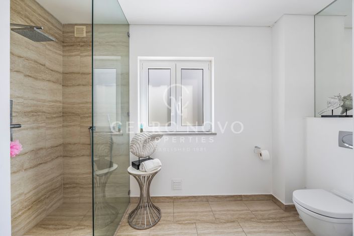 Image No.17-6 Bed Villa for sale