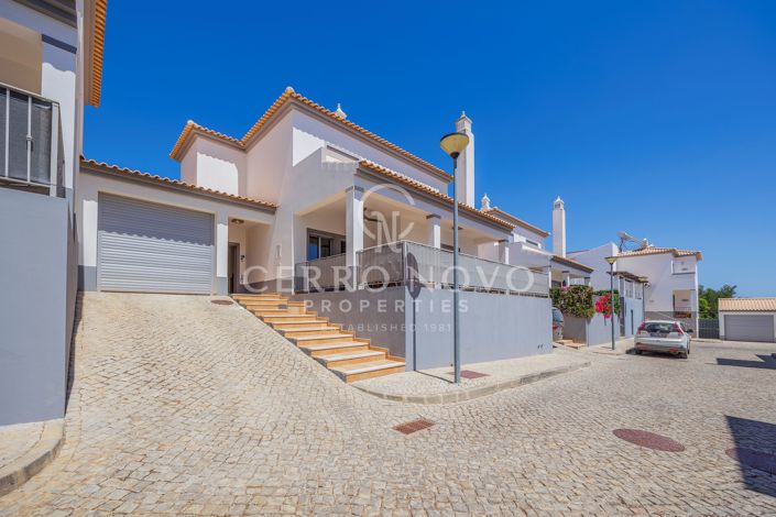 Image No.11-3 Bed Villa for sale