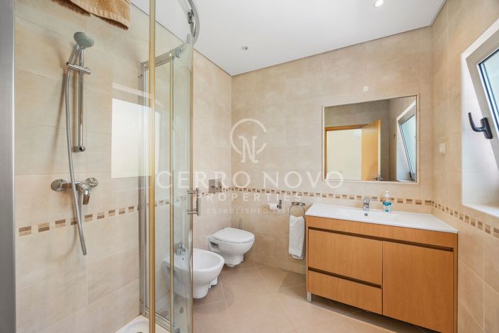 Image No.18-3 Bed Villa for sale