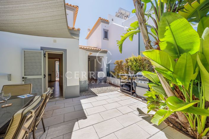 Image No.24-3 Bed Villa for sale