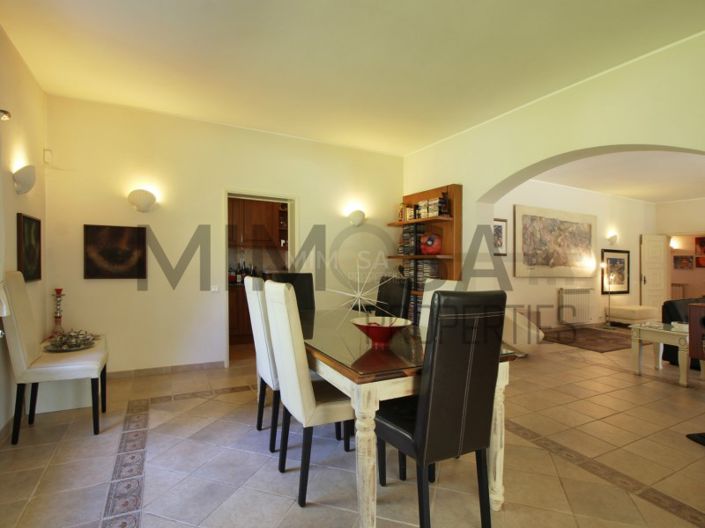 Image No.21-5 Bed House for sale