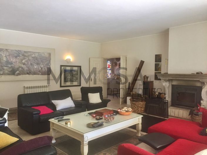 Image No.26-5 Bed House for sale