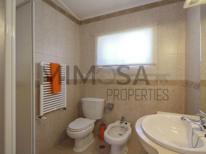 Image No.34-5 Bed House for sale