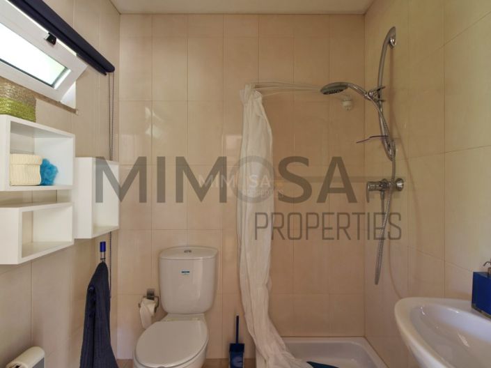 Image No.38-5 Bed House for sale