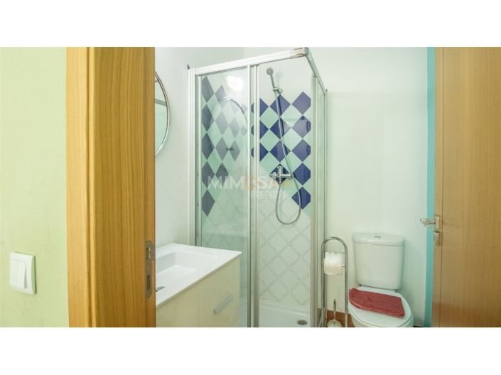 Image No.28-7 Bed House for sale