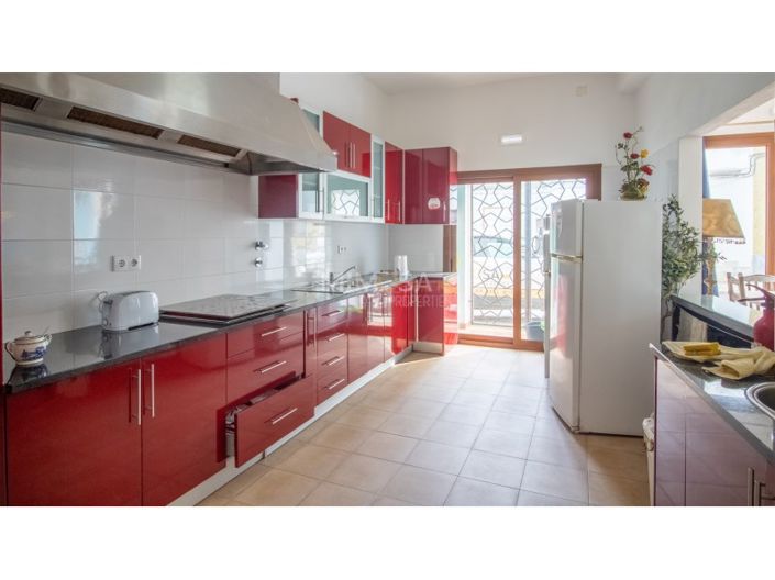Image No.9-7 Bed House for sale