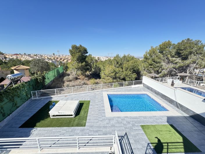 Image No.13-4 Bed Villa for sale
