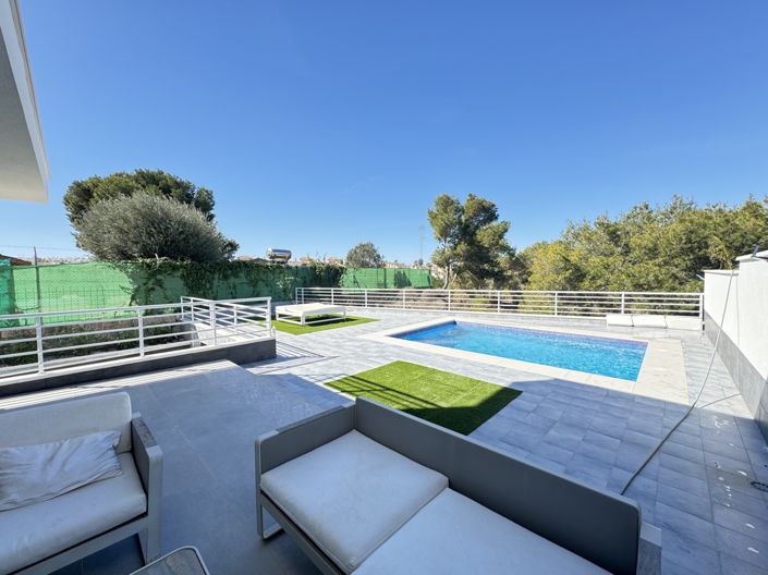 Image No.22-4 Bed Villa for sale