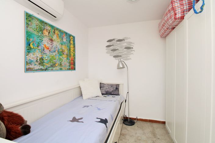 Image No.26-2 Bed Townhouse for sale