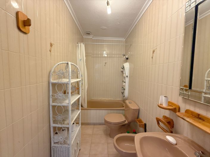 Image No.11-1 Bed Apartment for sale
