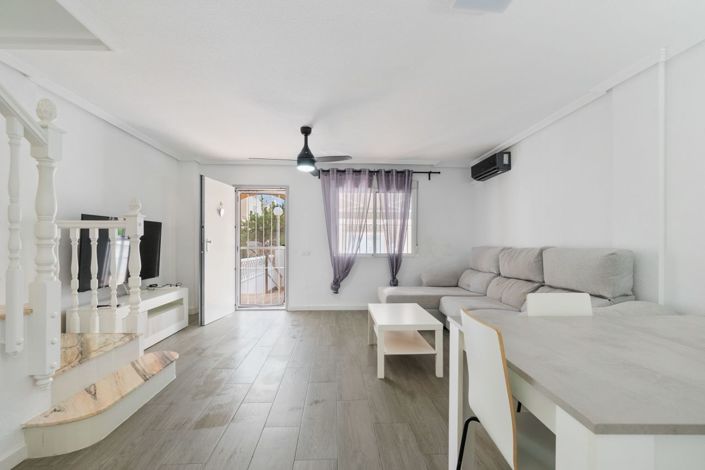 Image No.6-3 Bed Townhouse for sale