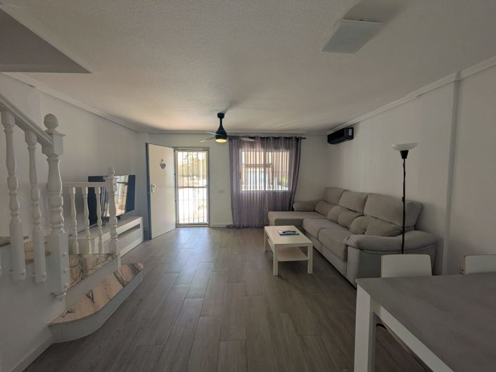 Image No.8-3 Bed Townhouse for sale