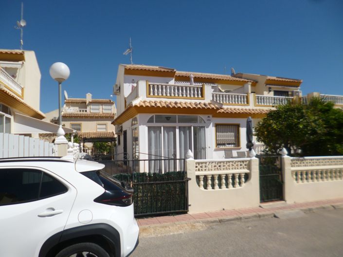 Image No.5-3 Bed Townhouse for sale