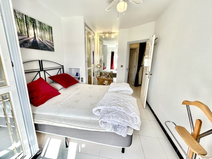 Image No.19-2 Bed Apartment for sale