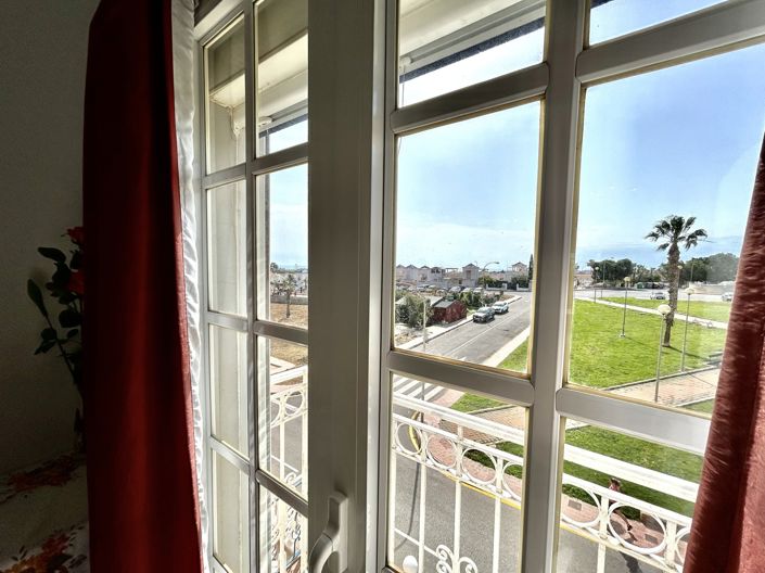 Image No.22-2 Bed Apartment for sale