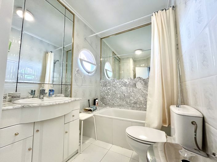 Image No.25-2 Bed Apartment for sale