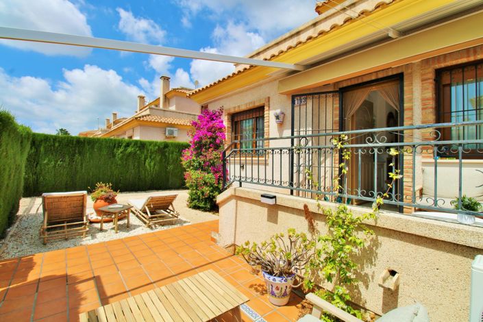 Image No.3-3 Bed Townhouse for sale