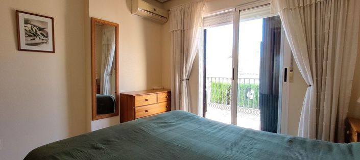 Image No.18-3 Bed Townhouse for sale