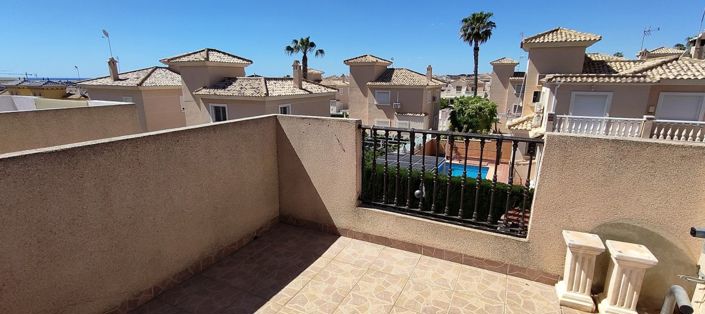 Image No.22-3 Bed Townhouse for sale