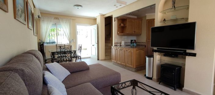 Image No.8-3 Bed Townhouse for sale