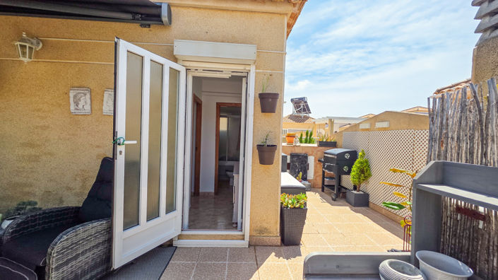 Image No.19-2 Bed Townhouse for sale