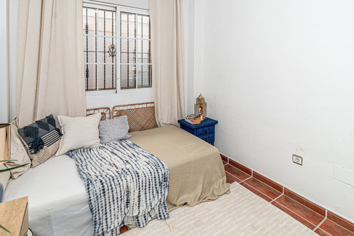 Image No.15-3 Bed Townhouse for sale