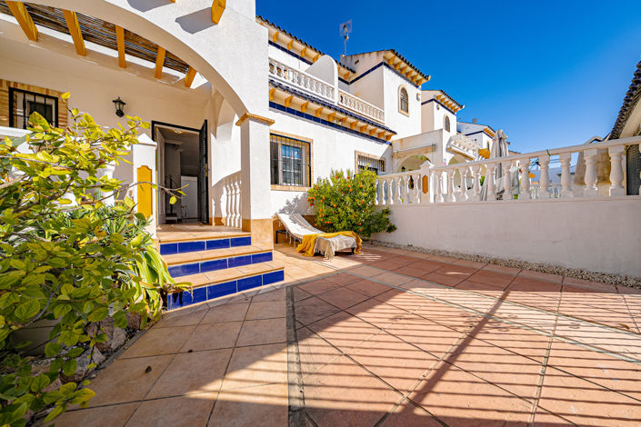 Image No.2-3 Bed Townhouse for sale