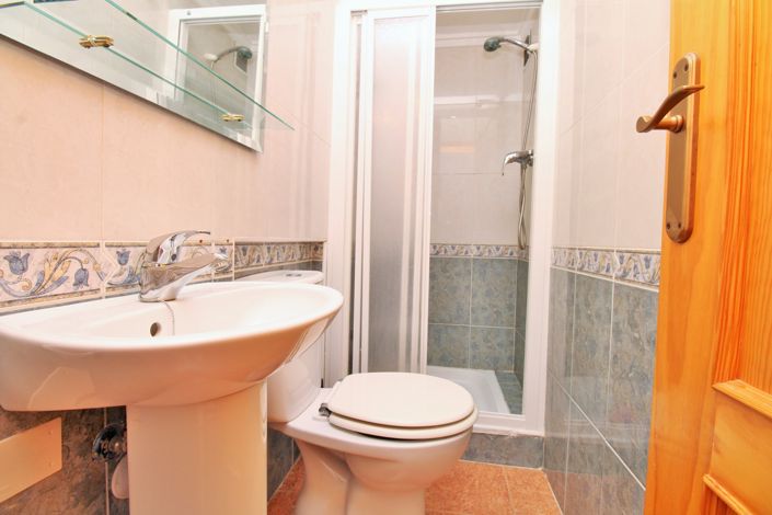 Image No.13-3 Bed Townhouse for sale