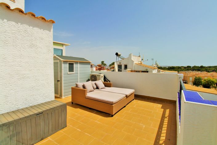 Image No.21-3 Bed Townhouse for sale