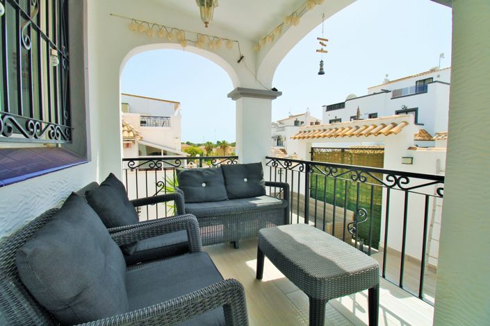Image No.4-3 Bed Townhouse for sale