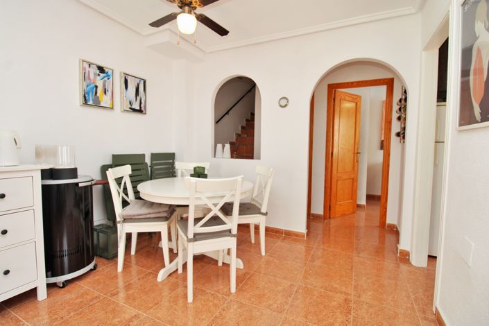 Image No.8-3 Bed Townhouse for sale