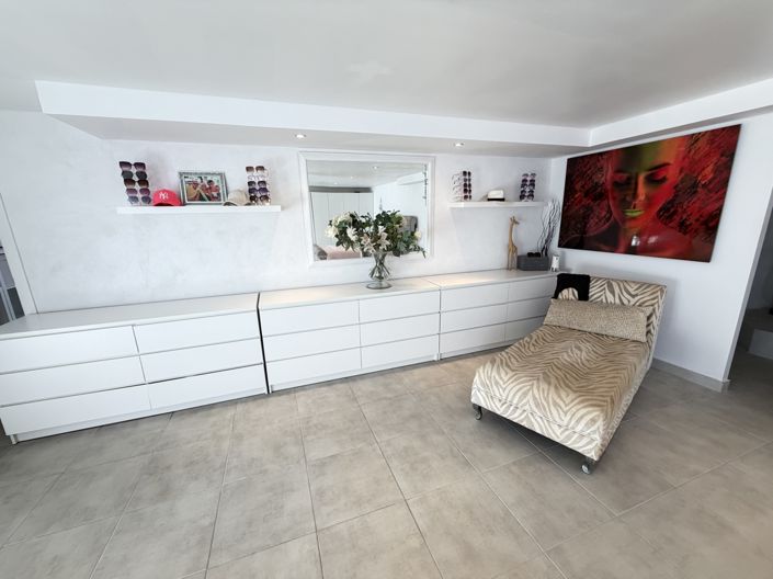 Image No.22-3 Bed Villa for sale