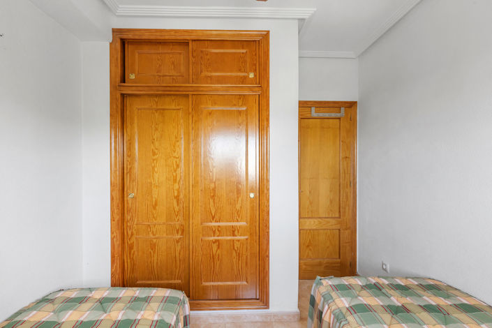 Image No.20-2 Bed Apartment for sale