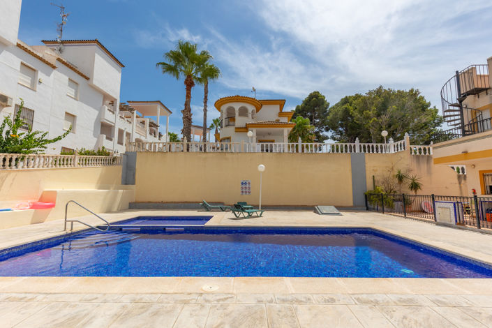 Image No.27-2 Bed Apartment for sale
