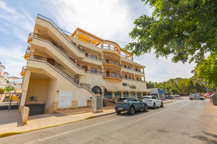 Image No.29-2 Bed Apartment for sale