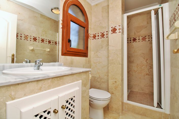 Image No.12-2 Bed Apartment for sale