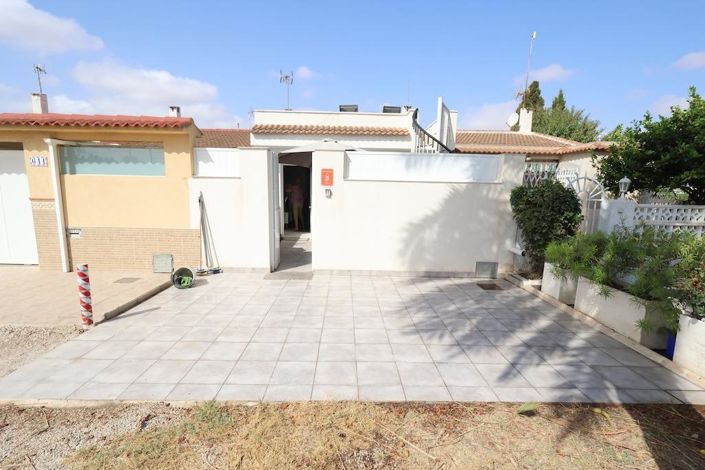 Image No.18-3 Bed Bungalow for sale