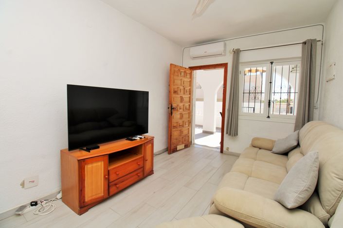 Image No.8-2 Bed Bungalow for sale